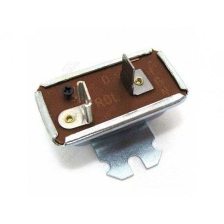 REGULATEUR TENSION TABLEAU BORD MUSTANG 65-66*